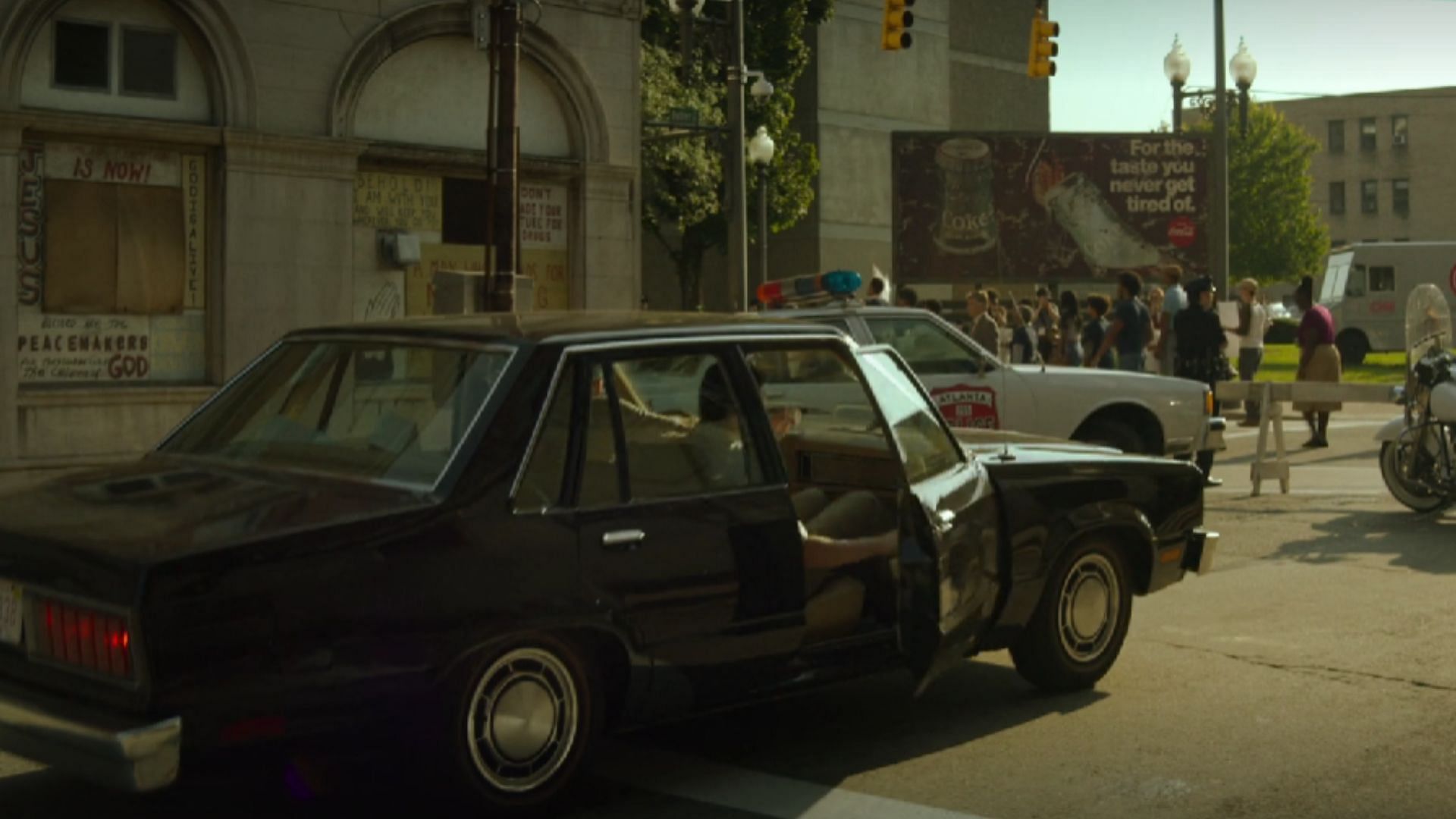 A still image from the trailer of the series (Image via Netflix)